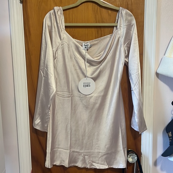 Princess Polly satin mini dress - Picture 3 of 5